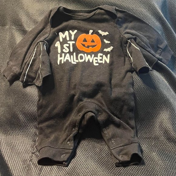 Celebrate Halloween size 0-3 Mo - Picture 1 of 2